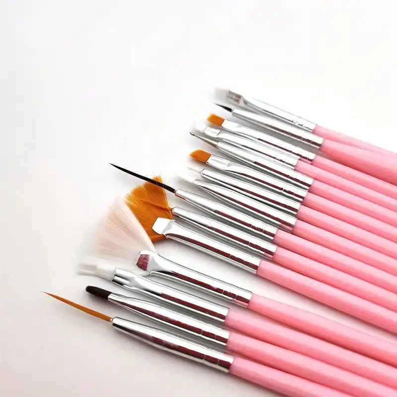 Ensemble de 15 pinceaux de pei - Paint Model Kit avis et prix
