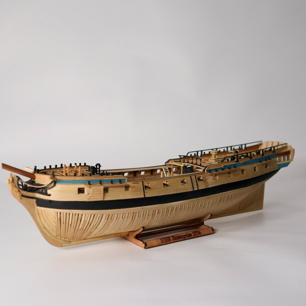 Voilier d'entreprise de Simula - Model Kit Yacht avis et prix